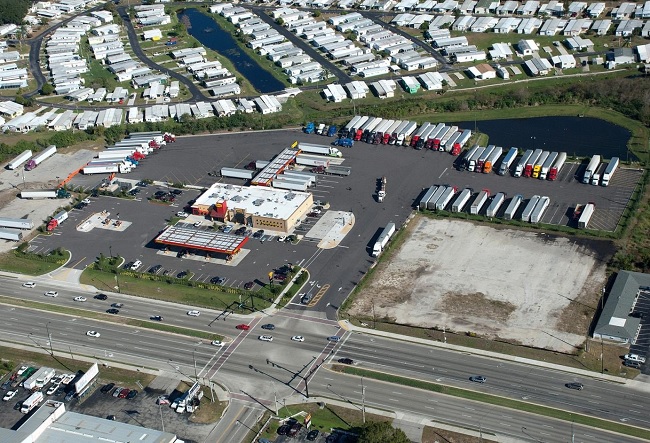 7 Secrets To Know When Choosing The Best Truck Stop 3