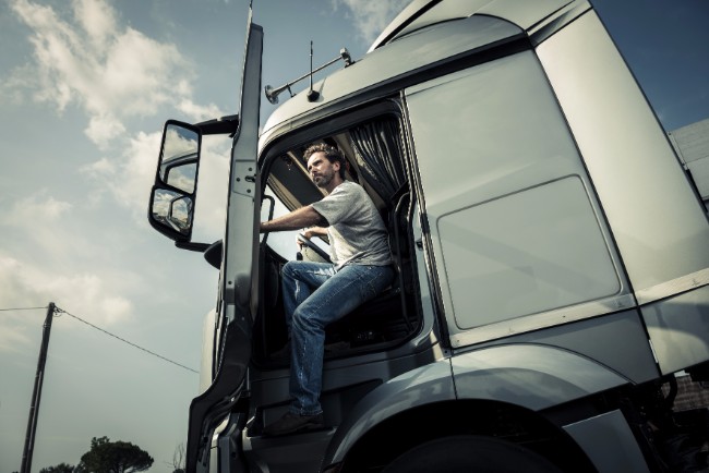 7 Tips To Know Before Hiring A Truck Driver Recruiting Agency