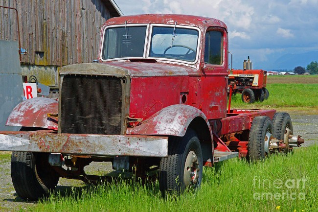 10 Locations to Buy Vintage Trucks and Vintage Truck Parts